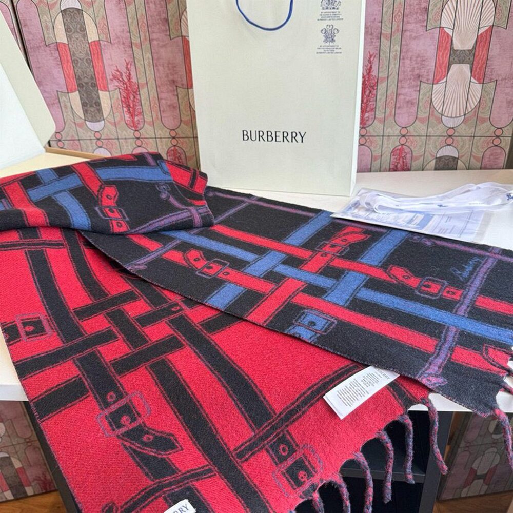 Burberry Navy Red‑Blue Motif Cashmere - Picture 7 of 8